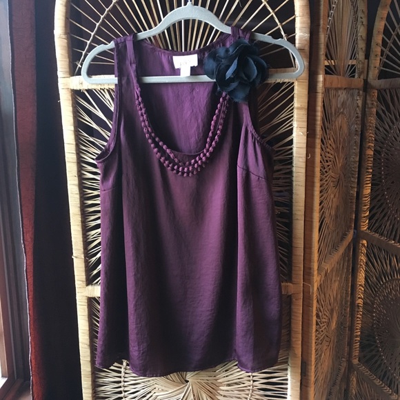 LOFT Tops - ANN TAYLOR LOFT Wine Tank Top with Black Flower L